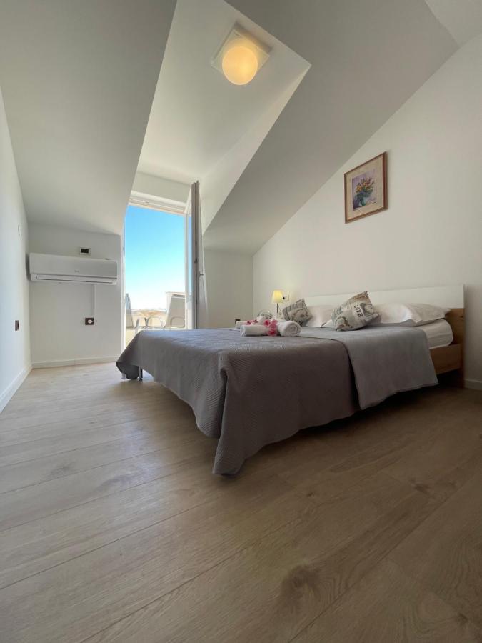 Apartman Luka Split Buitenkant foto